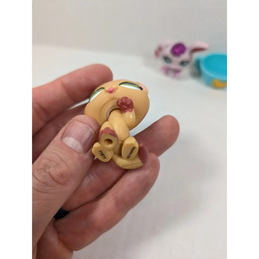 Authentic Littlest Pet Shop Pretty Pairs #2354 #2355 Cat Bunny Complete Hasbro